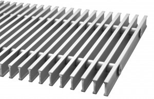 Reshetka Carrera metal poperechnaya 300x194