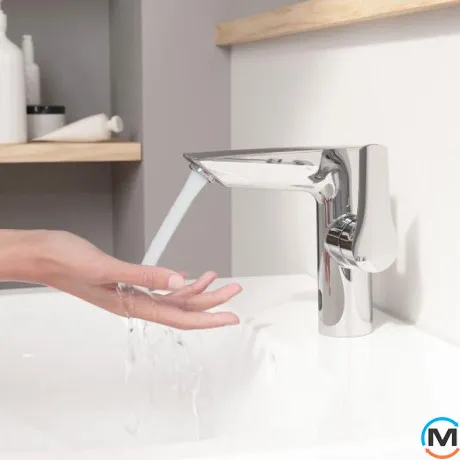 Смеситель для умывальника Grohe Eurosmart New с инфракрасной электроникой 6V хром, фото , зображення 5