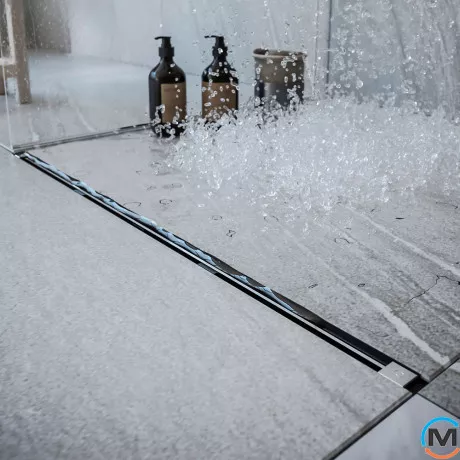 Душовий канал Waterway Stripe 700 корпус чорний з ґратами Base slim, фото , зображення 4